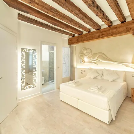 Ca' De La Fonte - Wenice Deep Culture 4*