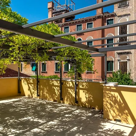 Ca' De La Fonte - Wenice Deep Culture 4* Veneza