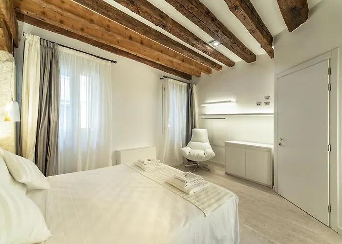 Ca' De La Fonte - Wenice Deep Culture 4* Venice
