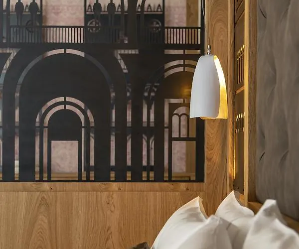 Ca' De La Fonte - Wenice Deep Culture Guest house 4*