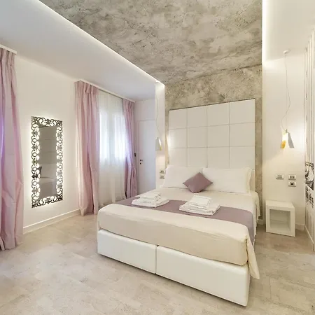 Ca' De La Fonte - Wenice Deep Culture Guest house