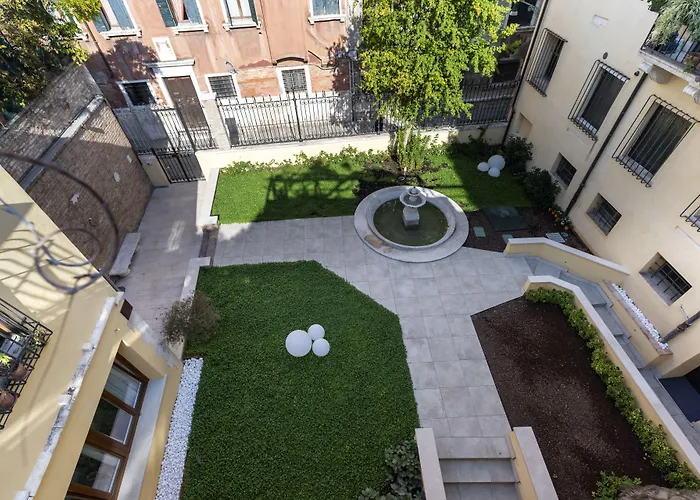 Ca' De La Fonte - Wenice Deep Culture Pensionat