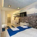 Ca' De La Fonte - Wenice Deep Culture Pensionat 4*